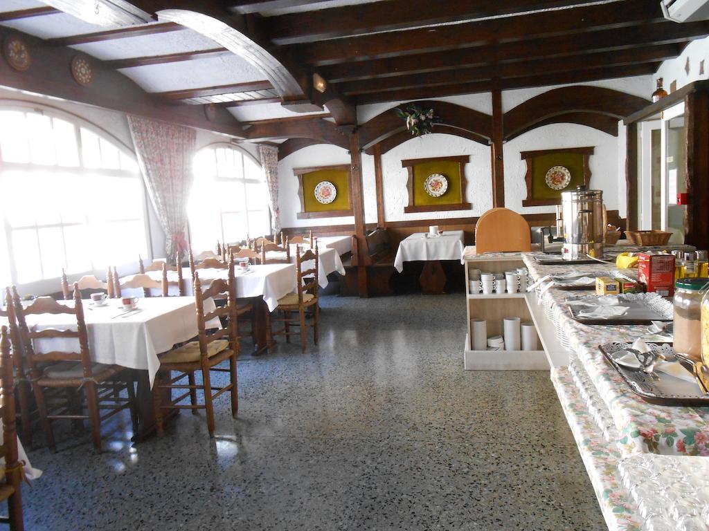 Hotel Marbella Roses Exterior photo