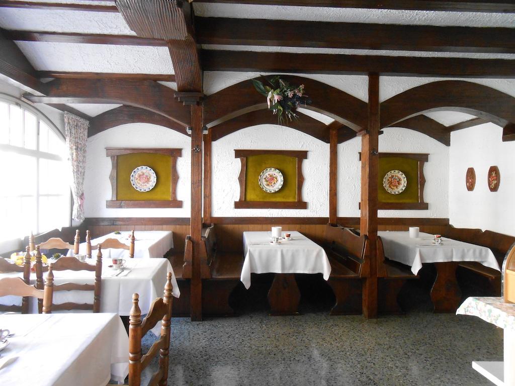 Hotel Marbella Roses Exterior photo